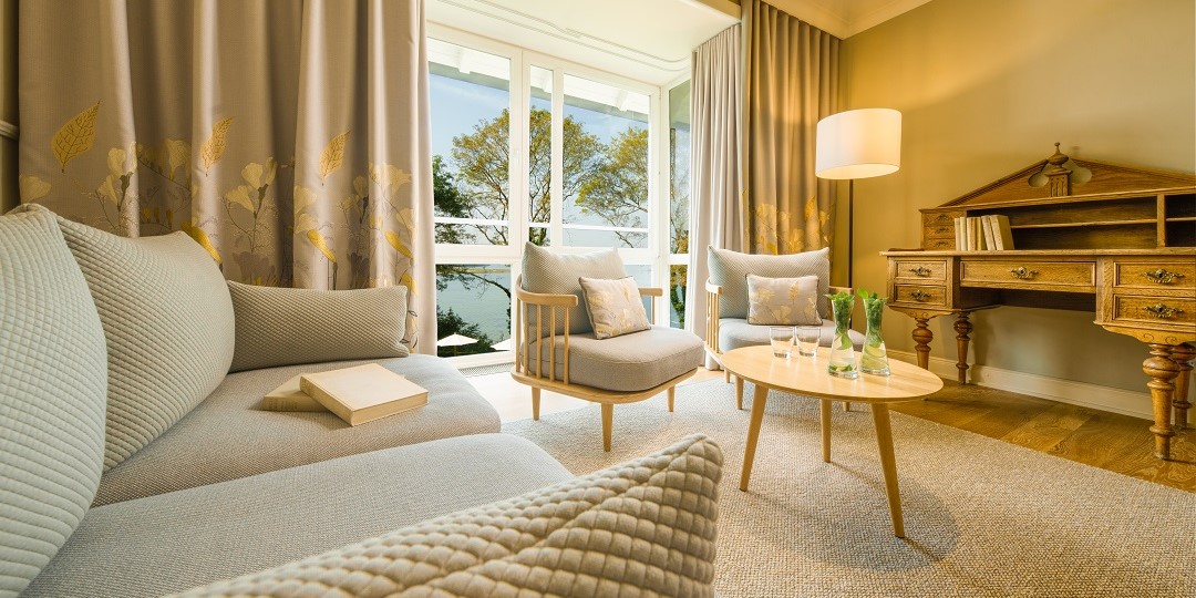AM_Zimmer_Fördeblick_Deluxe_Wohnen